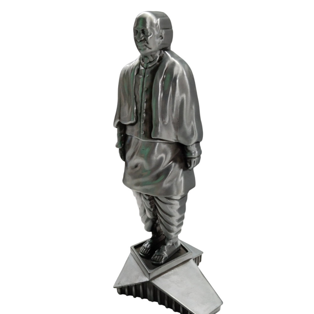 décor metal statue of unity